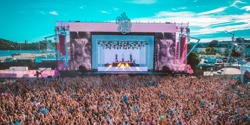 How to Work for Music Festivals